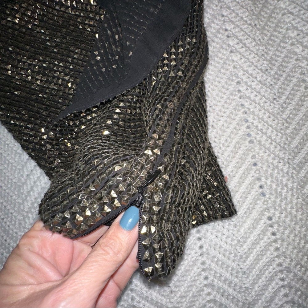 Women's Joie Gold Studded Top with Round Neck and V-neck Back - L - Picture 7 of 8